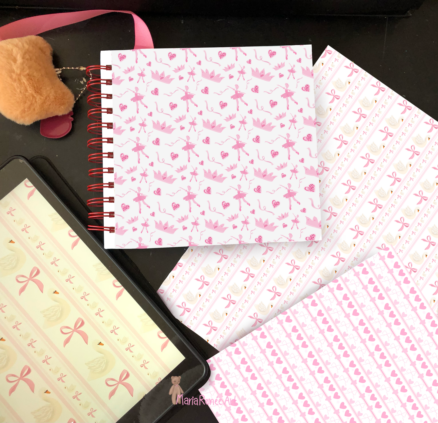 Patrón bailarinas y coronas